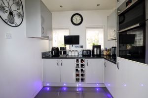 Kitchen- click for photo gallery
